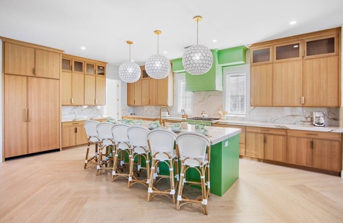 Saint Armands Key House | 9-Bedroom Waterfront Getaway, Steps from Lido Key Beach and St. Armands Circle!
