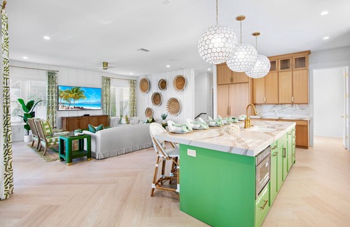 Saint Armands Key House | 9-Bedroom Waterfront Getaway, Steps from Lido Key Beach and St. Armands Circle!