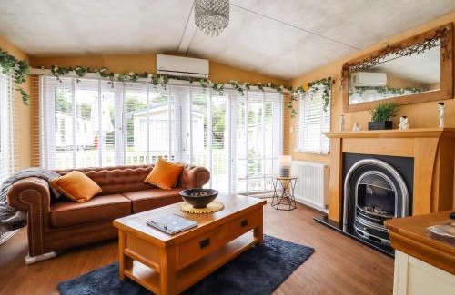 Clacton-on-Sea House | 9 Birch Grove
