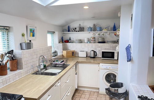 St Ives Cottage | 9 Bowling Green Terrace - a house that sleeps 6 guests in 3 bedrooms