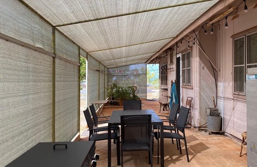 Exmouth House | 9 Carr Way - Pet Friendly with Wifi