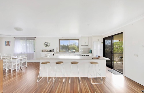 Emu Park House | 9 Emu Street