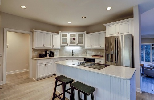 Palmetto Dunes House | 9 Hunt Club Dr - 6 Bedroom home with Movie Theater, Ping Pong, and a Pool