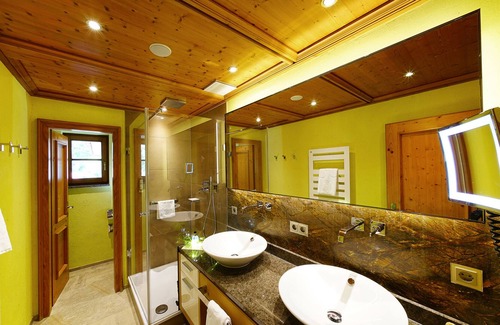 Durbach Apartment | 9 Joseph Junior Suite