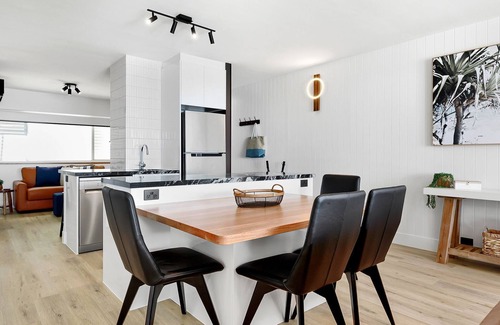 Sunshine Beach Apartment | 9 La Mer, 5 Belmore Tce - Ultimate Beachside Living