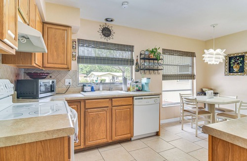 Clearwater House | 9 Mi to Clearwater Beach: Family Home w/Yard