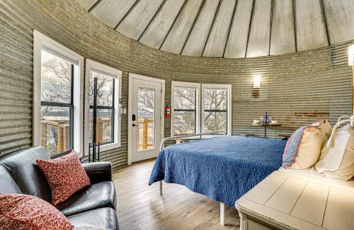 Dennis House | 9 Mi to Dtwn Granbury Getaway with Water Views