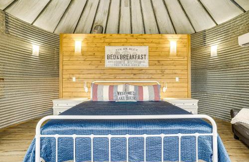 Dennis House | 9 Mi to Dtwn Granbury Getaway with Water Views