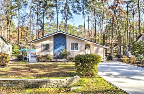 Ocean Pines House | 9 Mi to Ocean City Beaches Retreat with Patio