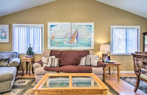 Ocean Pines House | 9 Mi to Ocean City Beaches Retreat with Patio