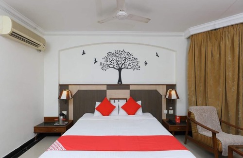 Tiruchanur Hotel | 9-minute walk from Sri Padmavathi Ammavari Temple