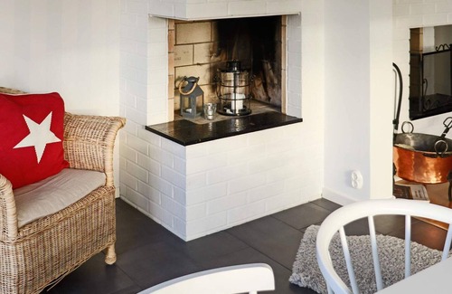 Skummesloevsstrand House | 9 person holiday home in LAHOLM