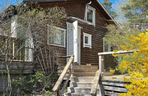 Flemingsberg House | 9 person holiday home in HUDDINGE
