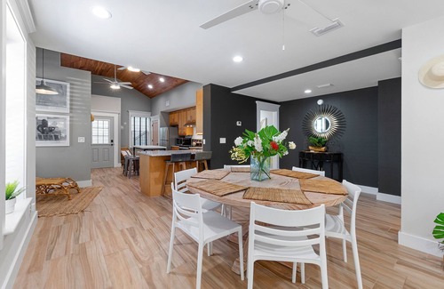 St. Augustine Historic District House | 9 Sevilla St. - Heart of Downtown First Floor Flat - Pet Friendly!