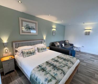 Fort William House | 9 Sheraton Apartments