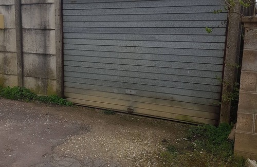 Beaulieu-sur-Loire House | 90 m/2 garage townhouse with free wifi