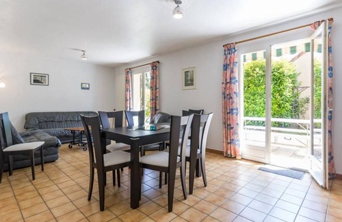 Chevigny-Saint-Sauveur Cottage | 90 m² Cabin ∙ 3 bedrooms ∙ 6 guests