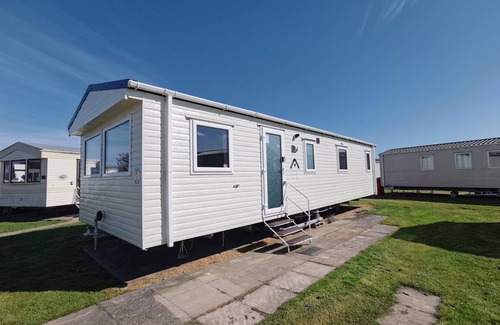 Mablethorpe Ski Chalet | 90 m² Chalet ∙ 3 bedrooms ∙ 8 guests