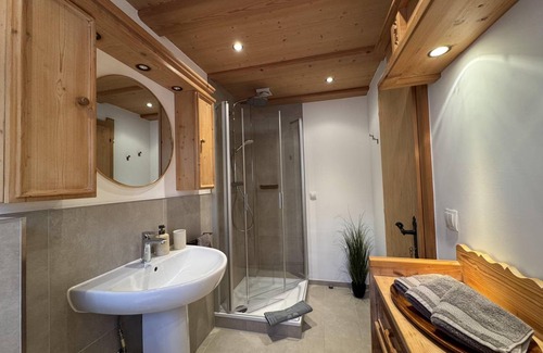 Hausen Apartment | 90 m² Apartment ∙ 3 bedrooms ∙ 7 guests