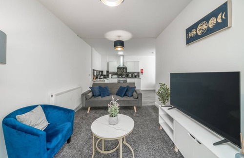 Canning Town Apartment | 90 m² Apartment ∙ 2 bedrooms ∙ 5 guests
