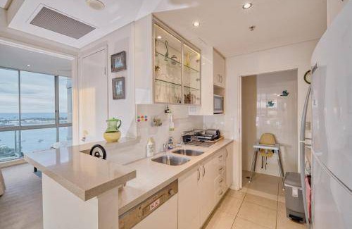 Southport Apartment | 90 m² Apartment ∙ 2 bedrooms ∙ 4 guests