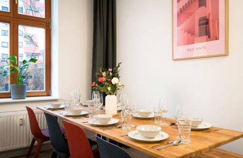 Spandau Apartment | 90 m² Apartment ∙ 2 bedrooms ∙ 8 guests