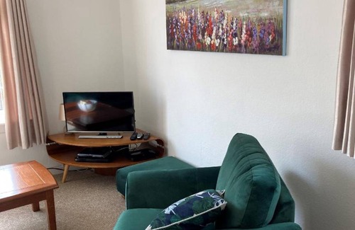 Largs Apartment | 90 m² Apartment ∙ 2 bedrooms ∙ 4 guests