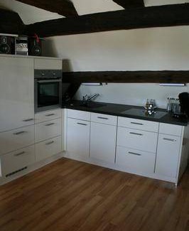 Venningen Apartment | 90 m² Apartment ∙ 2 guests
