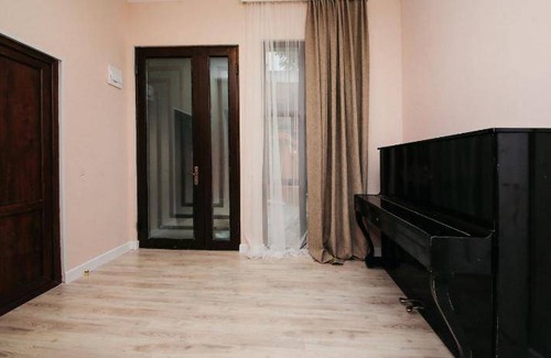 Kutaisi Apartment | 90 m² Apartment ∙ 3 bedrooms ∙ 9 guests