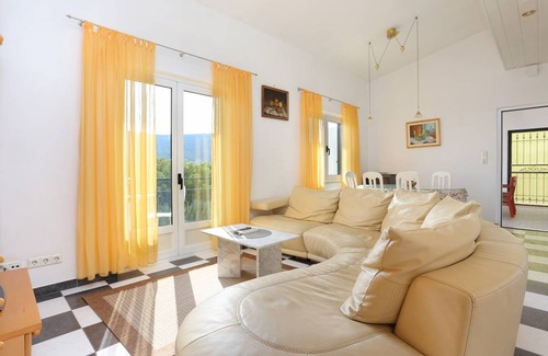 Poljica Apartment | 90 m² Apartment ∙ 3 bedrooms ∙ 7 guests