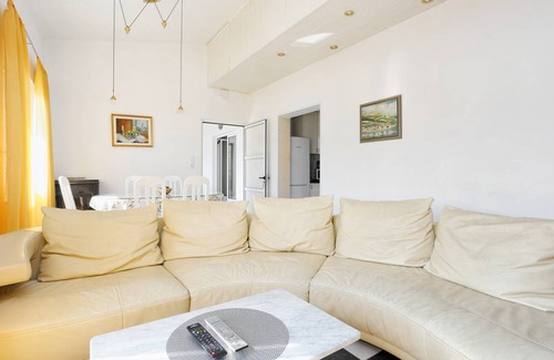 Poljica Apartment | 90 m² Apartment ∙ 3 bedrooms ∙ 7 guests