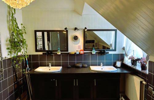 Innerstaden Apartment | 90 m² Apartment ∙ 3 bedrooms ∙ 8 guests