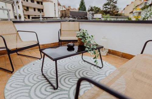 Stadtmitte/Neustadt Apartment | 90 m² Apartment ∙ 2 bedrooms ∙ 6 guests