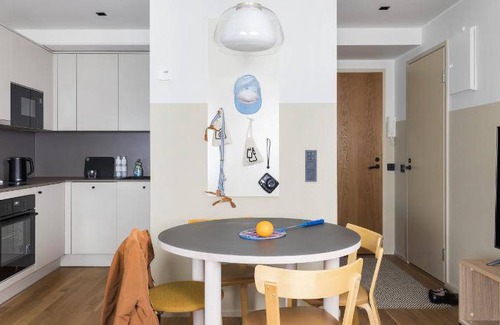 Kaisaniemi Apartment | 90 m² Apartment ∙ 3 bedrooms ∙ 15 guests