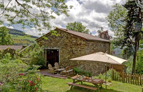 Rochetaillee Cottage | 90 m² Cabin ∙ 2 bedrooms ∙ 4 guests