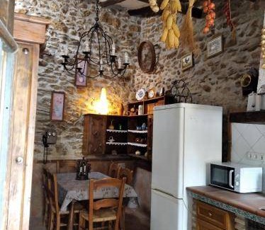Rubite Ski Chalet | 90 m² Chalet ∙ 2 bedrooms ∙ 6 guests