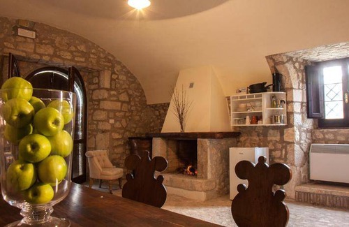 Cascia House | 90 m² Farmhouse ∙ 2 bedrooms ∙ 4 guests