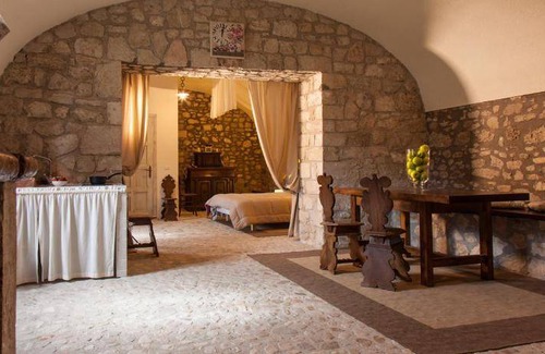 Cascia House | 90 m² Farmhouse ∙ 2 bedrooms ∙ 4 guests