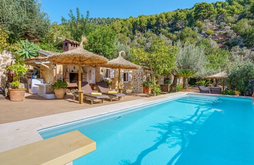 Fornalutx House | 90 m² Finca ∙ 1 bedroom ∙ 2 guests