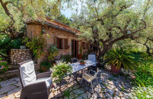 Fornalutx House | 90 m² Finca ∙ 2 bedrooms ∙ 4 guests