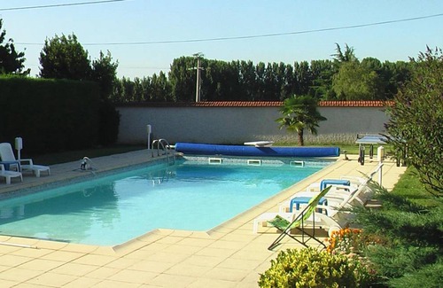 Anneyron House | 90 m² Gîte ∙ 2 bedrooms ∙ 4 guests