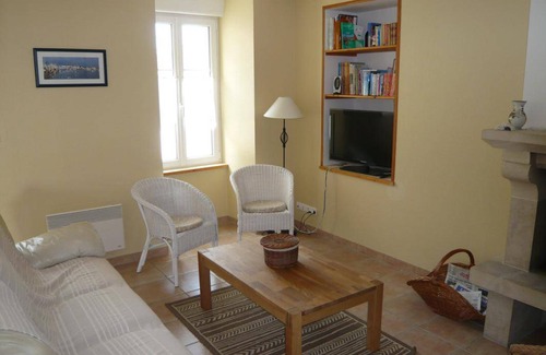 Reville House | 90 m² Gîte ∙ 3 bedrooms ∙ 6 guests