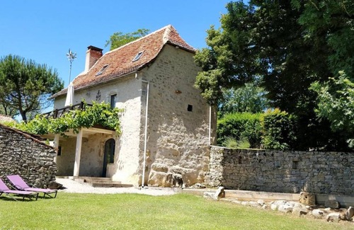 Lissac-et-Mouret House | 90 m² Gîte ∙ 2 bedrooms ∙ 4 guests