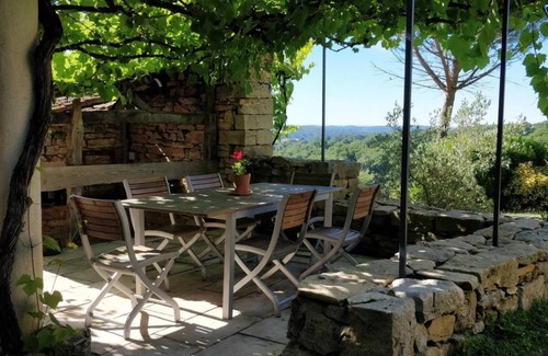 Lissac-et-Mouret House | 90 m² Gîte ∙ 2 bedrooms ∙ 4 guests