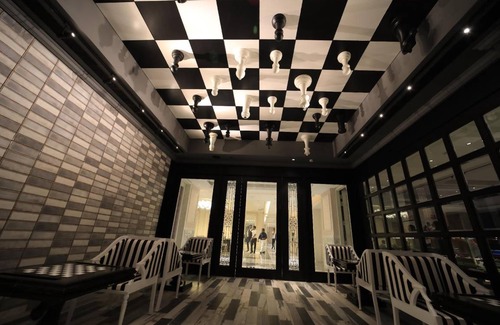 Mira Road East Hotel | 90 m² Hotel ∙ 3 guests