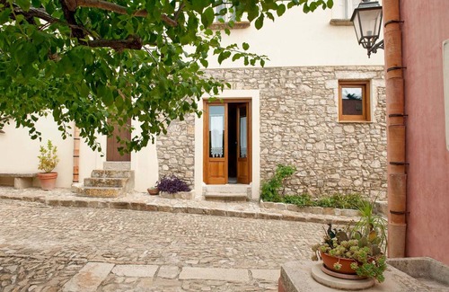 Buseto Palizzolo House | 90 m² House ∙ 2 bedrooms ∙ 5 guests