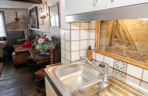 Tewkesbury House | 90 m² House ∙ 1 bedroom ∙ 2 guests
