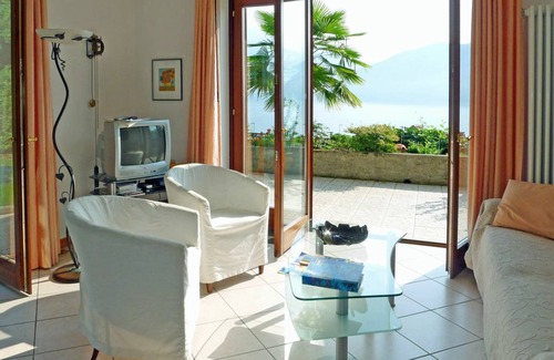 Menaggio House | 90 m² House ∙ 1 bedroom ∙ 6 guests