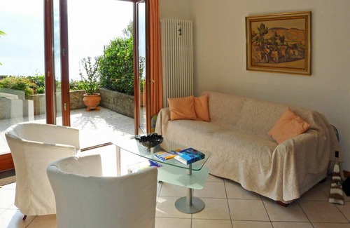 Menaggio House | 90 m² House ∙ 1 bedroom ∙ 6 guests