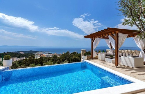 Makarska House | 90 m² House ∙ 2 bedrooms ∙ 5 guests